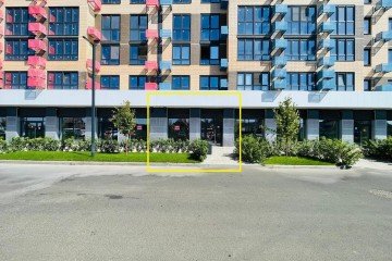 Фото №2: Торговое помещение 68 м² - Знаменский, мкр. Родные Просторы, 