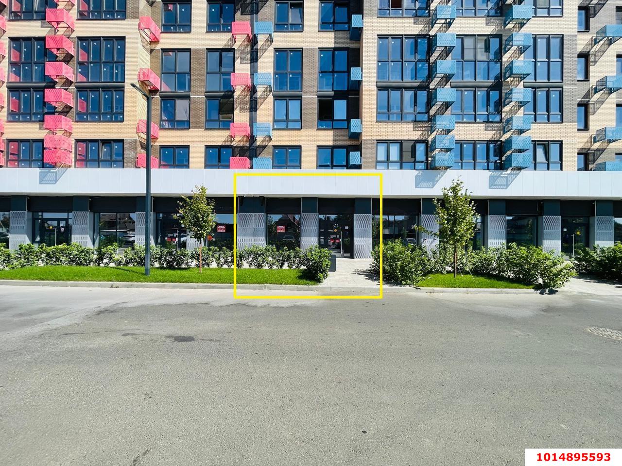 Фото №2: Торговое помещение 68 м² - Знаменский, Родные Просторы, 