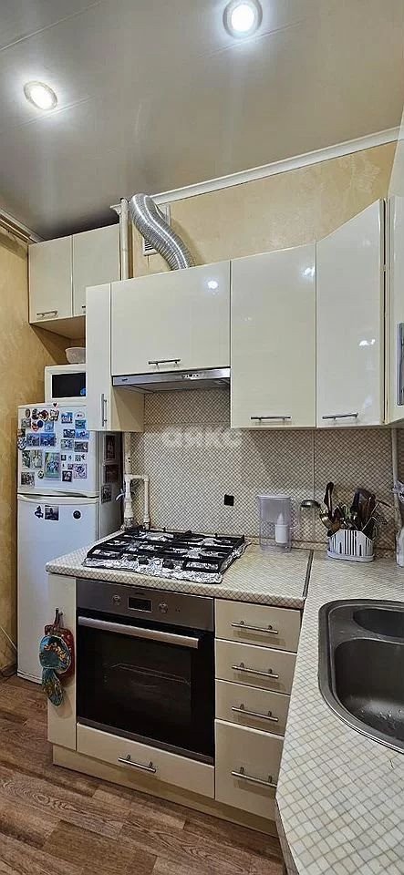 Фото №2: 3-комнатная квартира 52 м² - Ростов-на-Дону, Богатяновка, пр-кт Чехова, 34