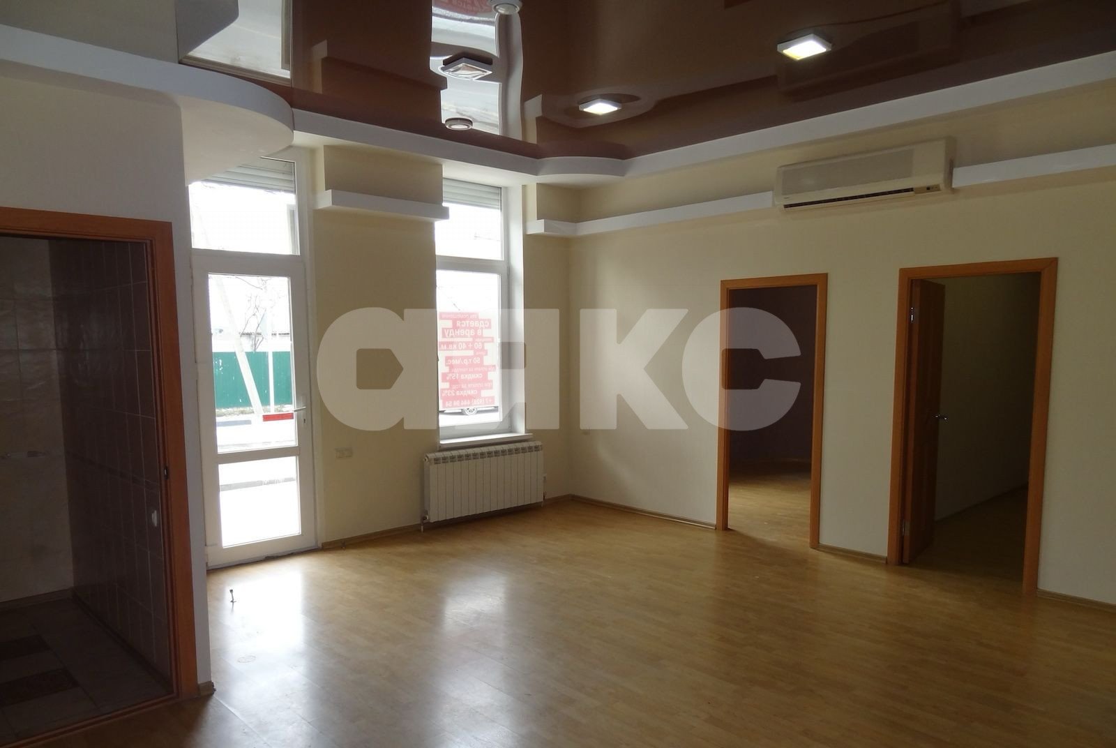 Фото №1: Коммерция 60 м² - Геленджик, ул. Первомайская, 37
