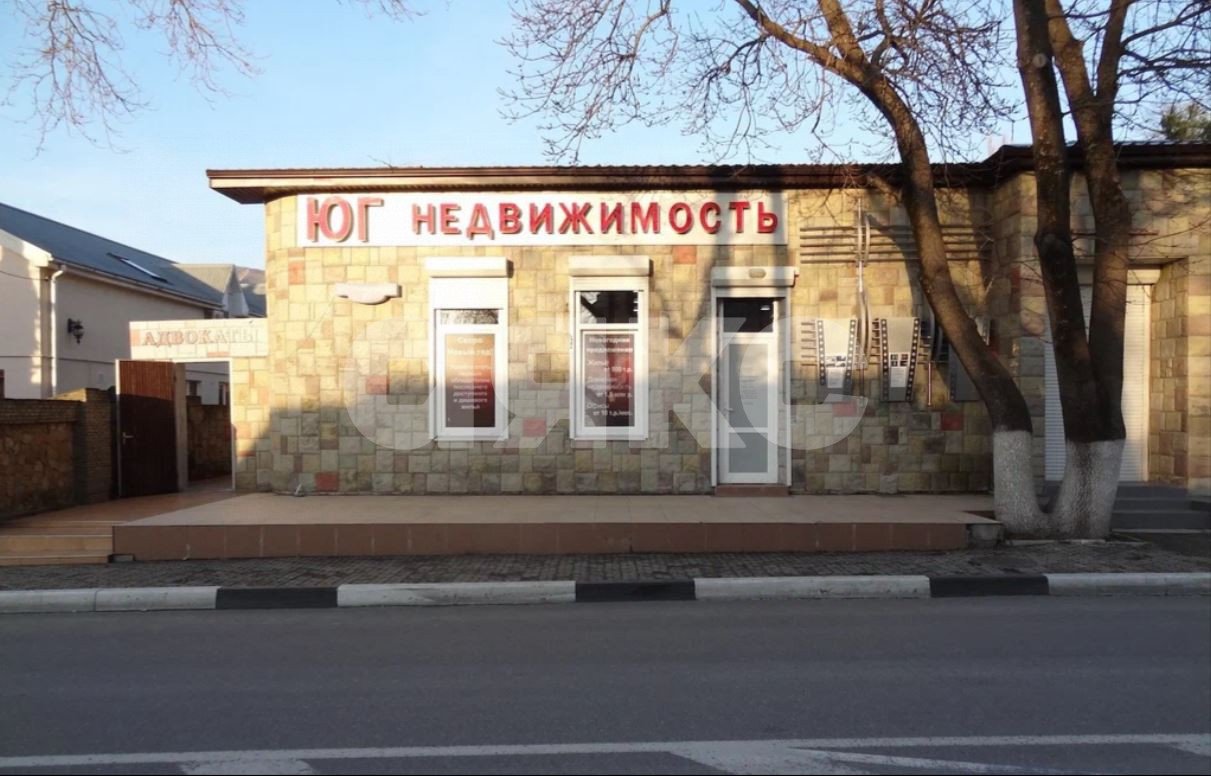 Фото №6: Коммерция 60 м² - Геленджик, ул. Первомайская, 37