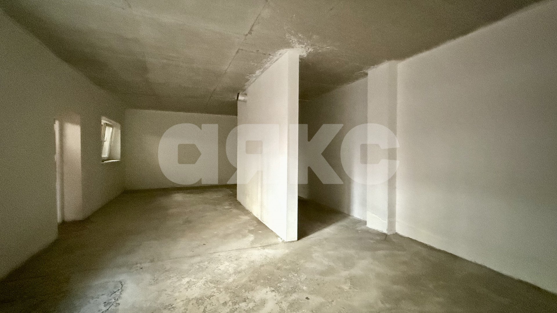 Фото №3: Коммерция 44 м² - Симферополь, ЖК Столичный, ул. Железнодорожная, 1Д