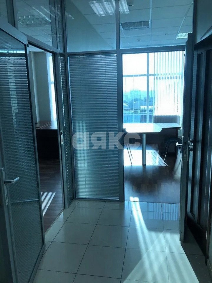 Фото №4: Коммерция 57 м² - Ростов-на-Дону, Ленинский, ул. Социалистическая, 74