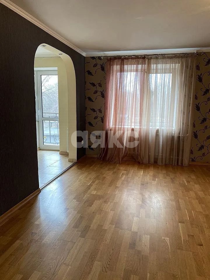 Фото №5: 3-комнатная квартира 98 м² - Ростов-на-Дону, Нахичевань, ул. 14-я Линия, 78