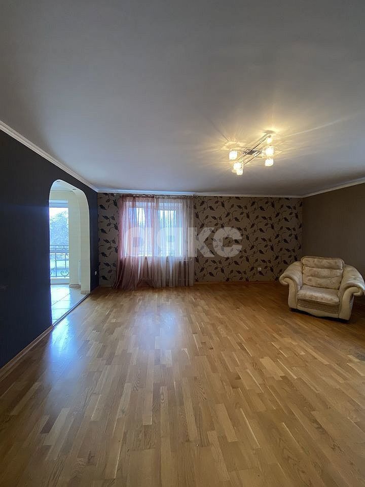 Фото №4: 3-комнатная квартира 98 м² - Ростов-на-Дону, Нахичевань, ул. 14-я Линия, 78