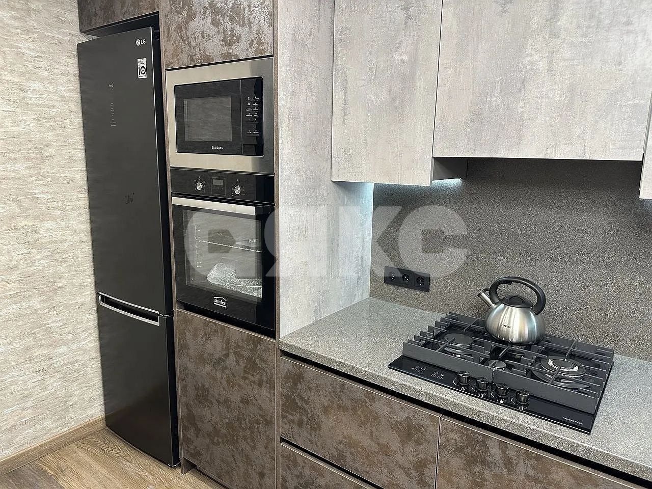 Фото №2: 2-комнатная квартира 65 м² - Ростов-на-Дону, Нахичевань, ул. 11-я Линия, 53