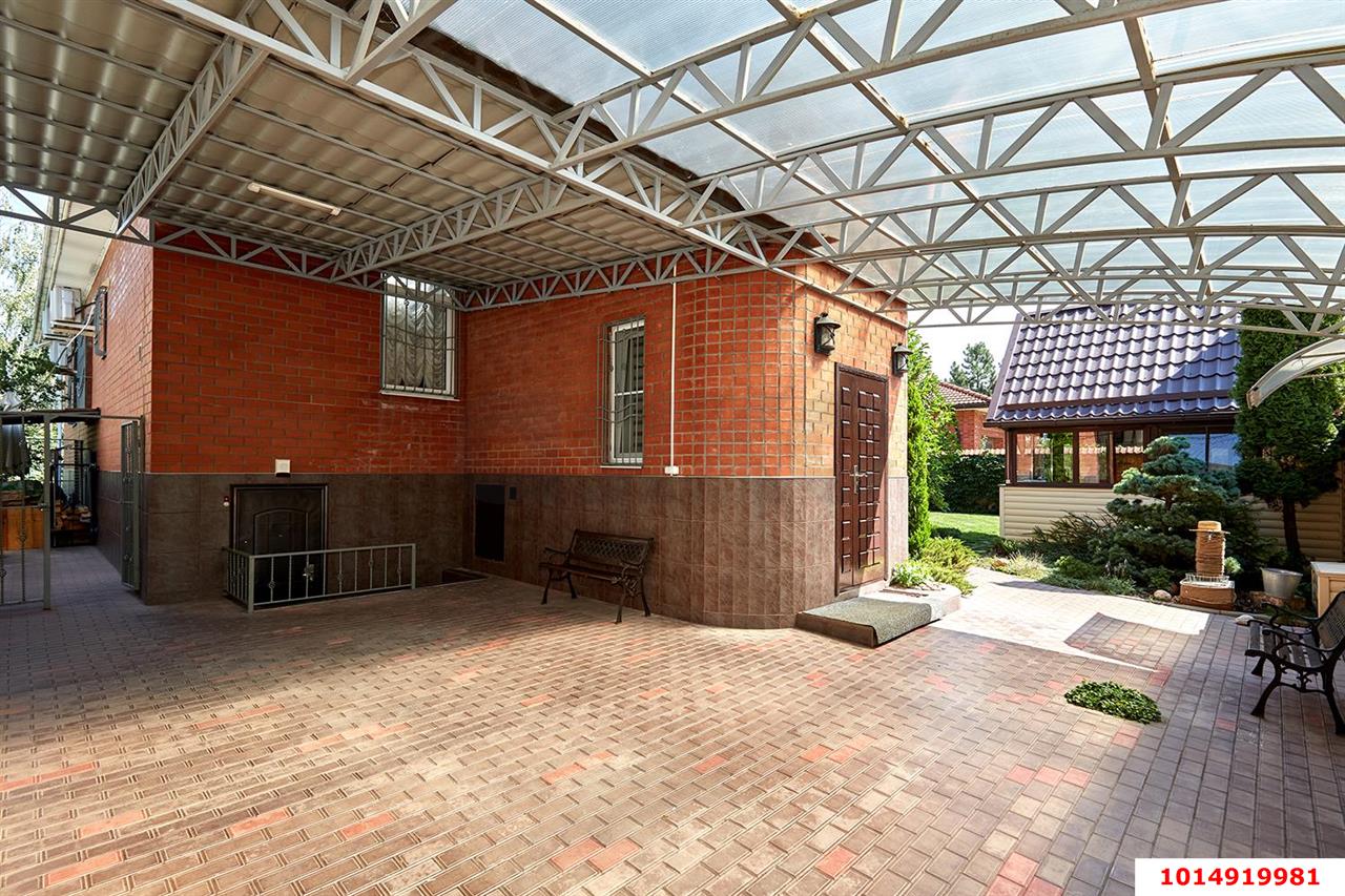 Фото №3: Дом 241 м² + 7 сот. - Краснодар, Круглик, ул. Баканская, 28/7