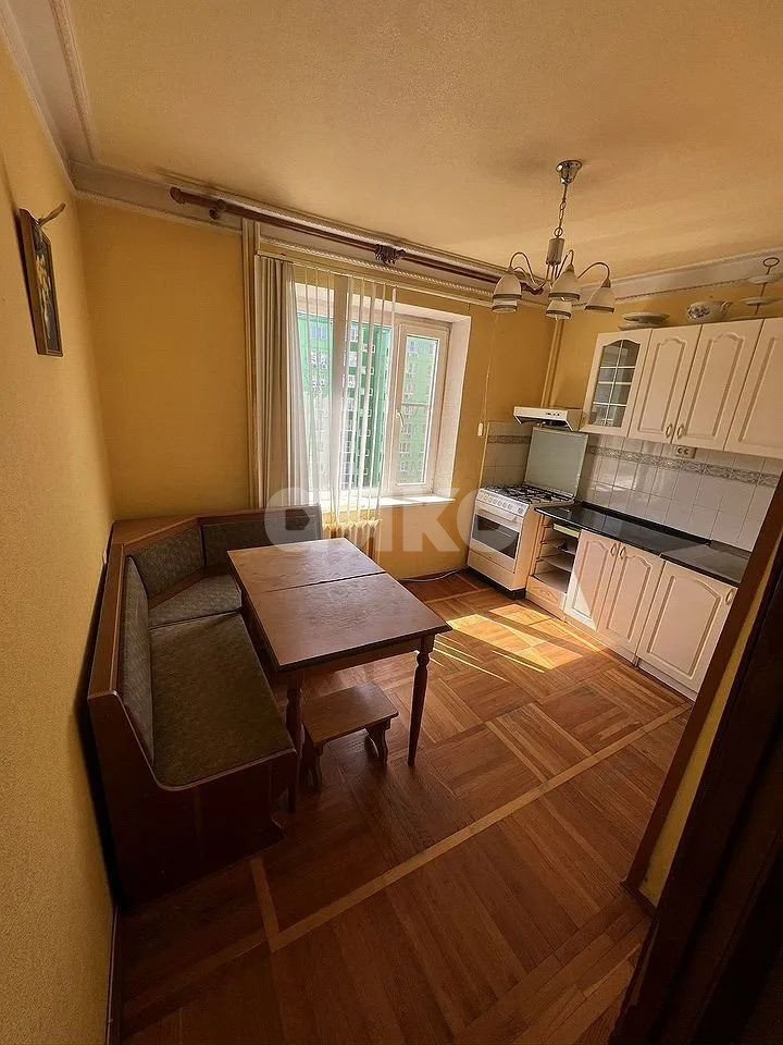 Фото №1: 1-комнатная квартира 37 м² - Ростов-на-Дону, 16-й, ул. 2-я Краснодарская, 145/4