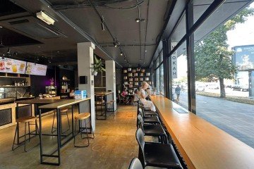 Фото №4: Торговое помещение 200 м² - Краснодар, мкр. Черёмушки, ул. Селезнёва, 110