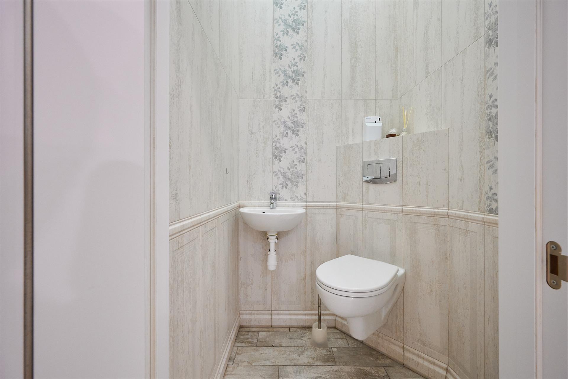 Фото №18: 3-комнатная квартира 93 м² - Краснодар, Западный внутригородской округ, мкр. Юбилейный, ул. 70-летия Октября, 1/5