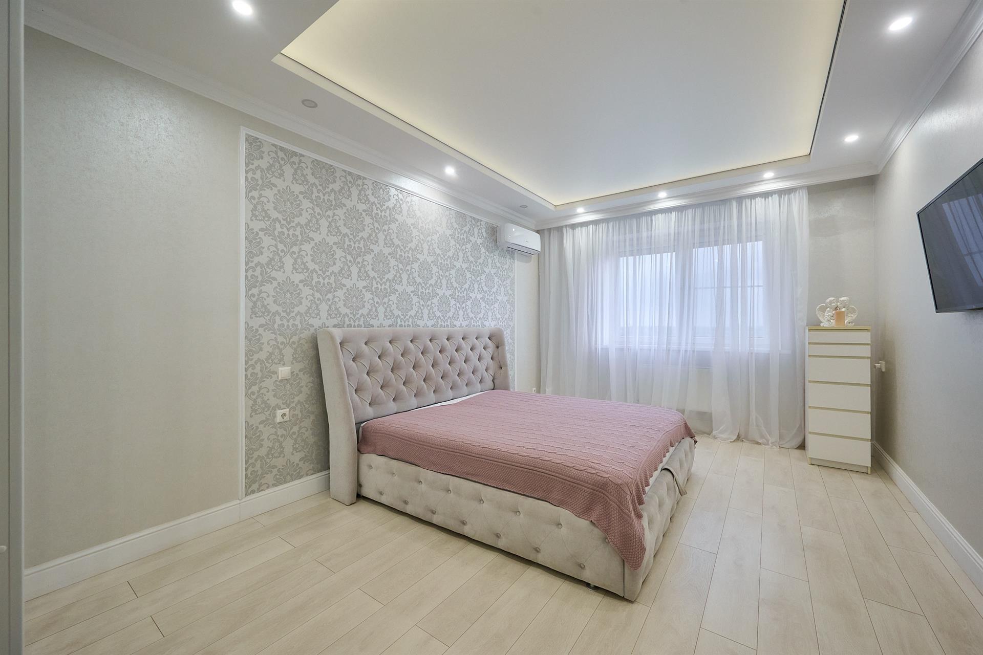 Фото №9: 3-комнатная квартира 93 м² - Краснодар, Западный внутригородской округ, мкр. Юбилейный, ул. 70-летия Октября, 1/5