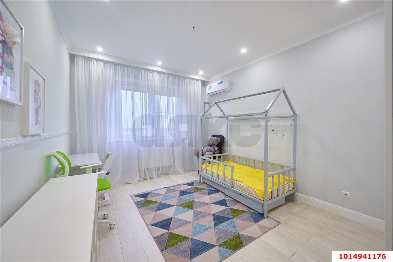 Фото №11: 3-комнатная квартира 93 м² - Краснодар, Юбилейный, ул. 70-летия Октября, 1/5