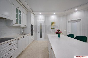 Фото №2: 3-комнатная квартира 93 м² - Краснодар, мкр. Юбилейный, ул. 70-летия Октября, 1/5