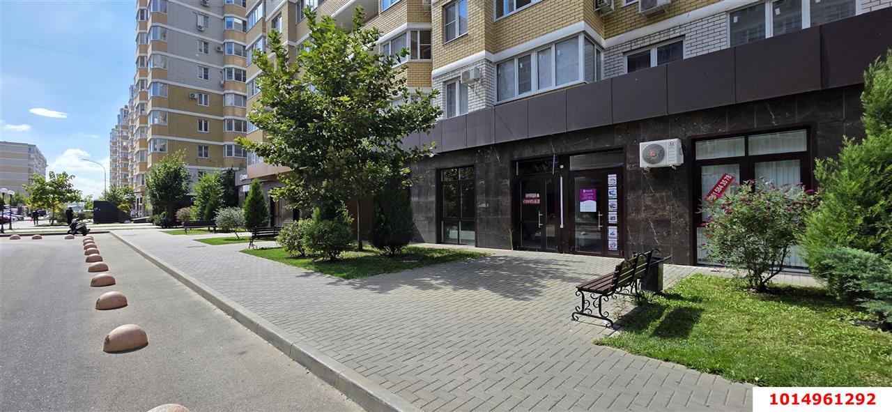 Фото №4: Торговое помещение 52 м² - Краснодар, Светлоград, ул. Красных Партизан, 1/4к7