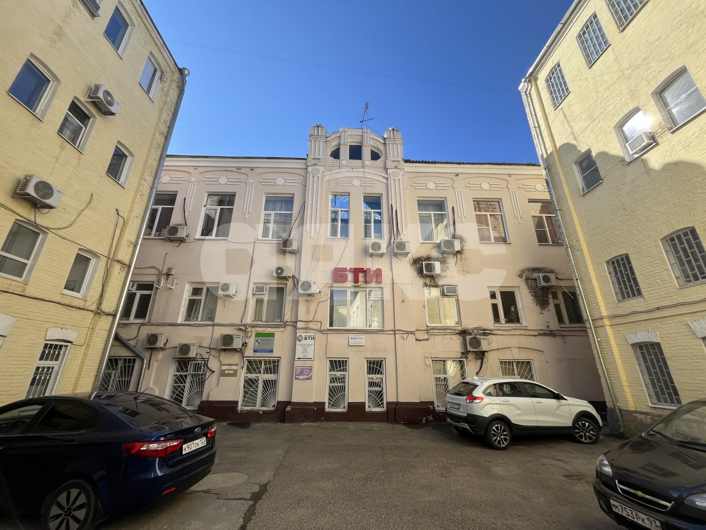 Фото №1: Коммерция 20 м² - Армавир, квартал Центр, ул. Кирова, 50