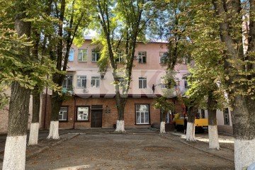 Фото №2: Коммерция 20 м² - Армавир, мкр. квартал Центр, ул. Кирова, 50