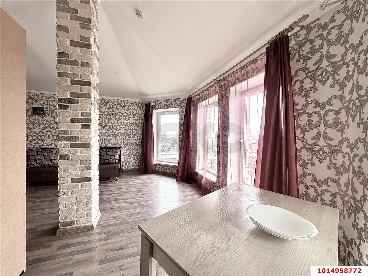 Фото №3: Студия <span class="whitespace-nowrap">34 м²</span>, <span class="whitespace-nowrap">11/11 эт.</span> - Российский, мкр. Прикубанский внутригородской округ, ул. Очаковская, 19