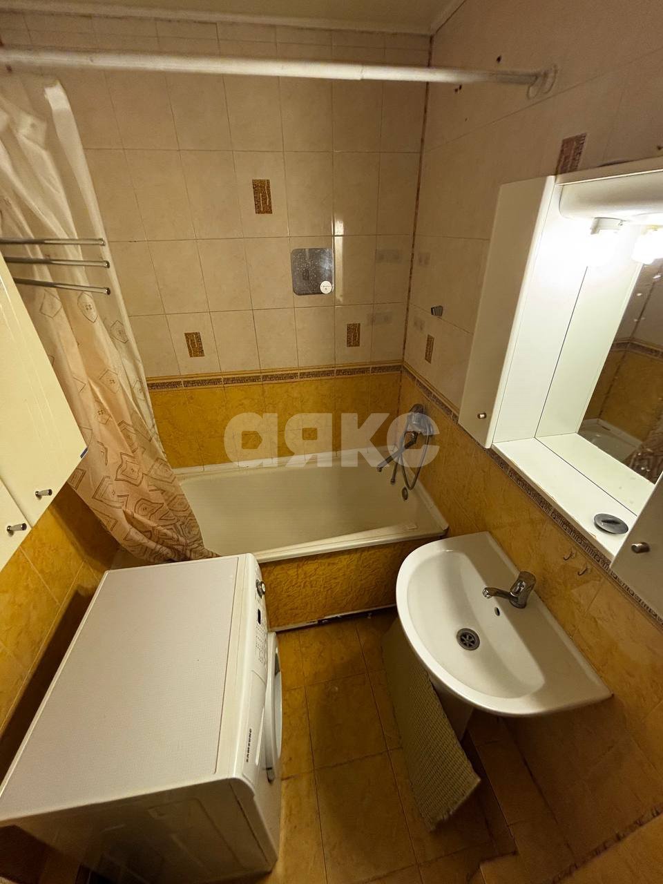 Фото №21: 2-комнатная квартира 53 м² - Волгоград, Семь Ветров, б-р 30-летия Победы, 88