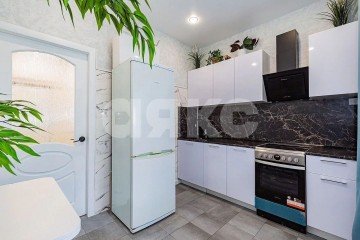 Фото №2: 1-комнатная квартира 38 м² - Ростов-на-Дону, мкр. 1-й  Западные Ворота, пр-кт Маршала Жукова, 36/5