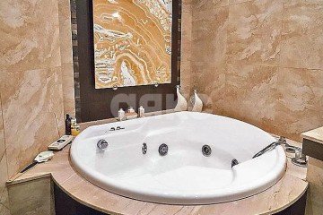 Фото №2: 5+-комнатная квартира 240 м² - Ростов-на-Дону, мкр. Богатяновка, ул. Социалистическая, 140