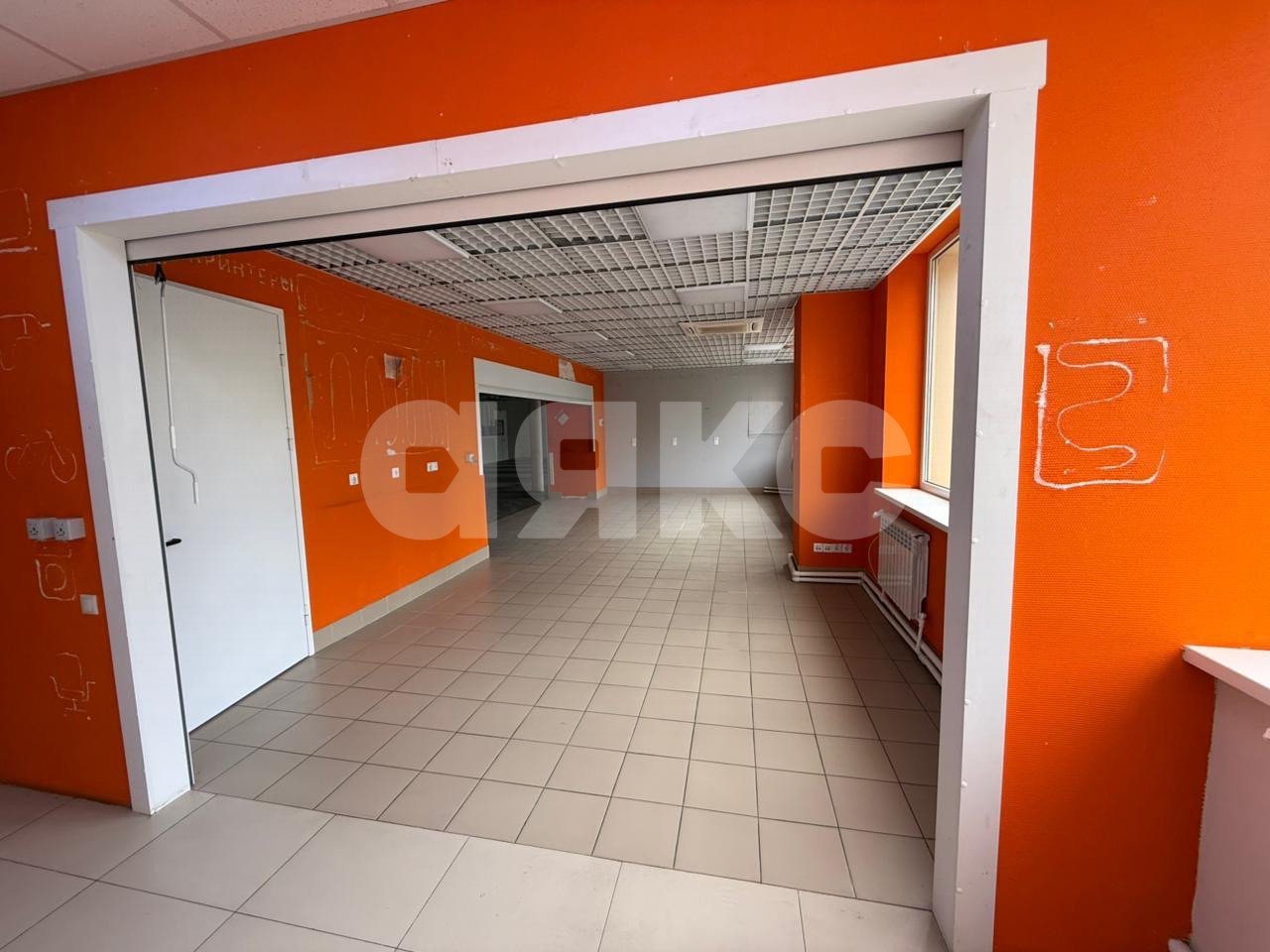 Фото №4: Коммерция 350 м² - Ростов-на-Дону, Кировский, пр-кт Соколова, 80