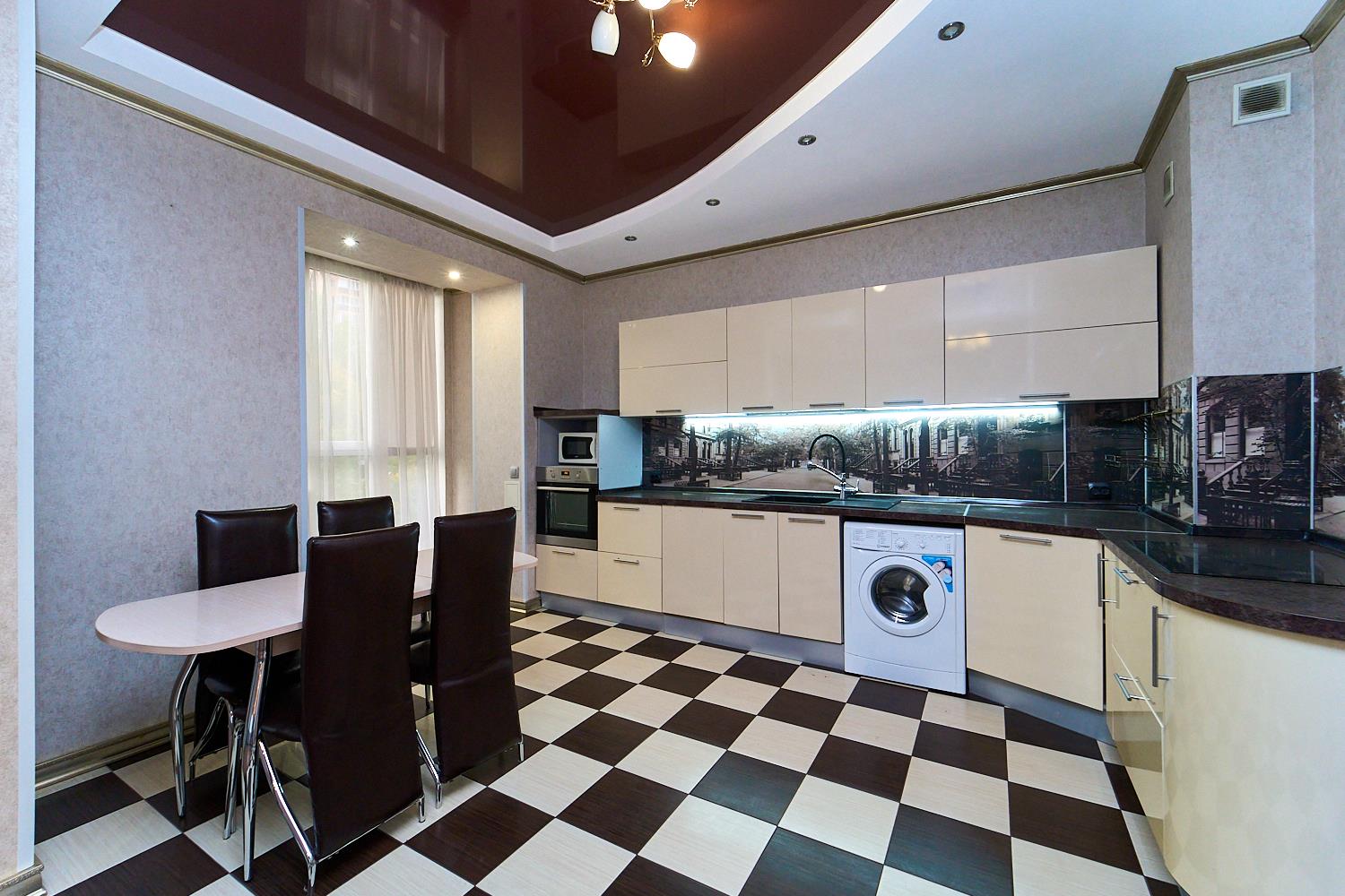 Фото №1: 2-комнатная квартира 69 м² - Краснодар, Прикубанский внутригородской округ, Фестивальный, мкр. Солнечный, ул. Казбекская, 12