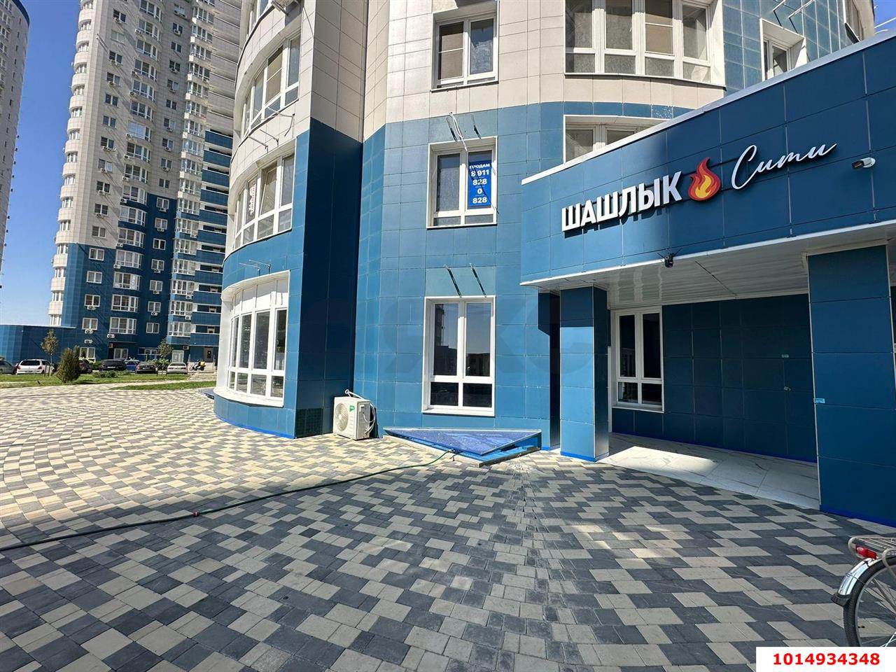 Фото №3: Торговое помещение 94 м² - Краснодар, жилой комплекс Фонтаны, ул. Воронежская, 47Б