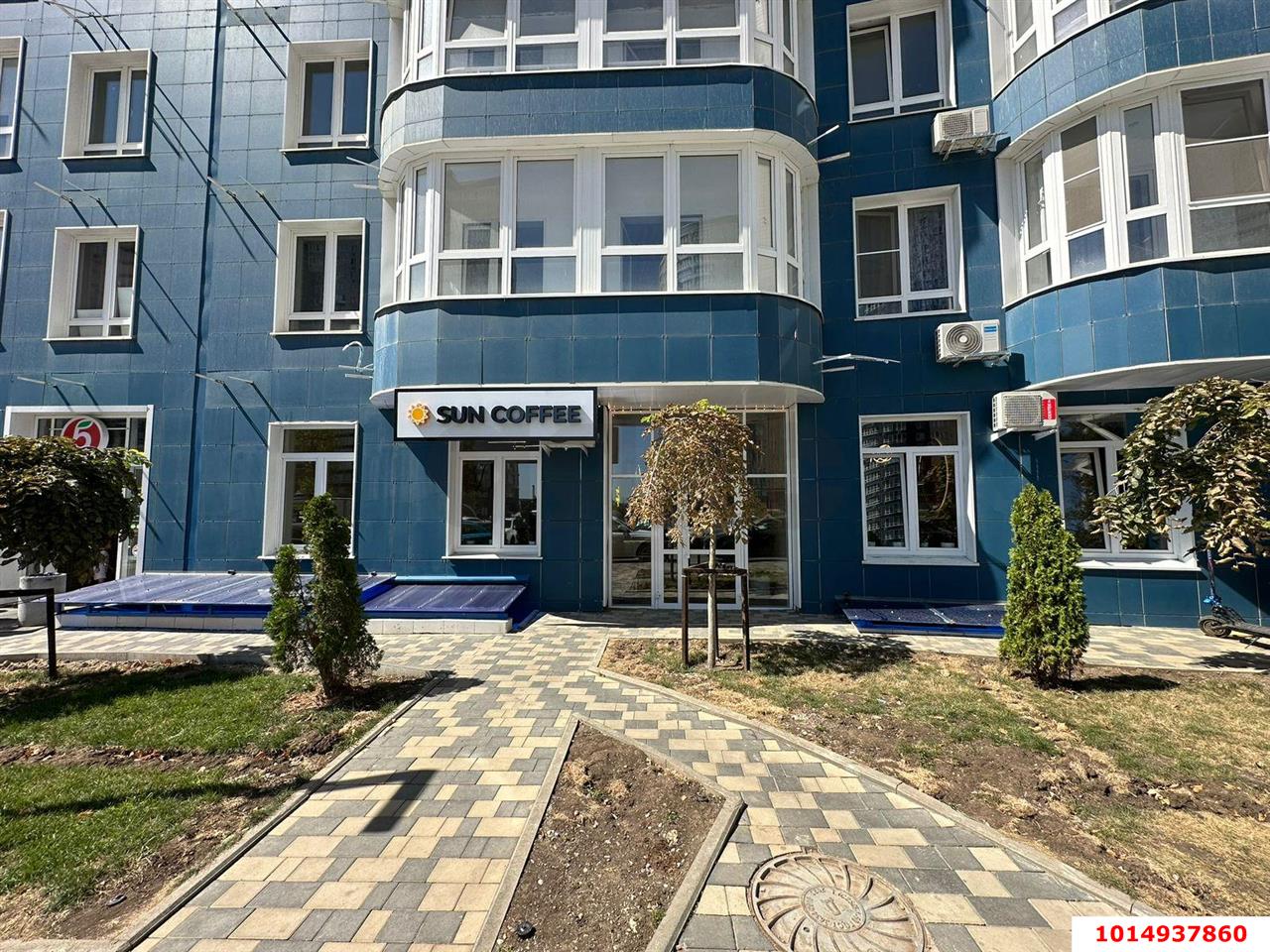 Фото №1: Торговое помещение 82 м² - Краснодар, жилой комплекс Фонтаны, ул. Воронежская, 47/10