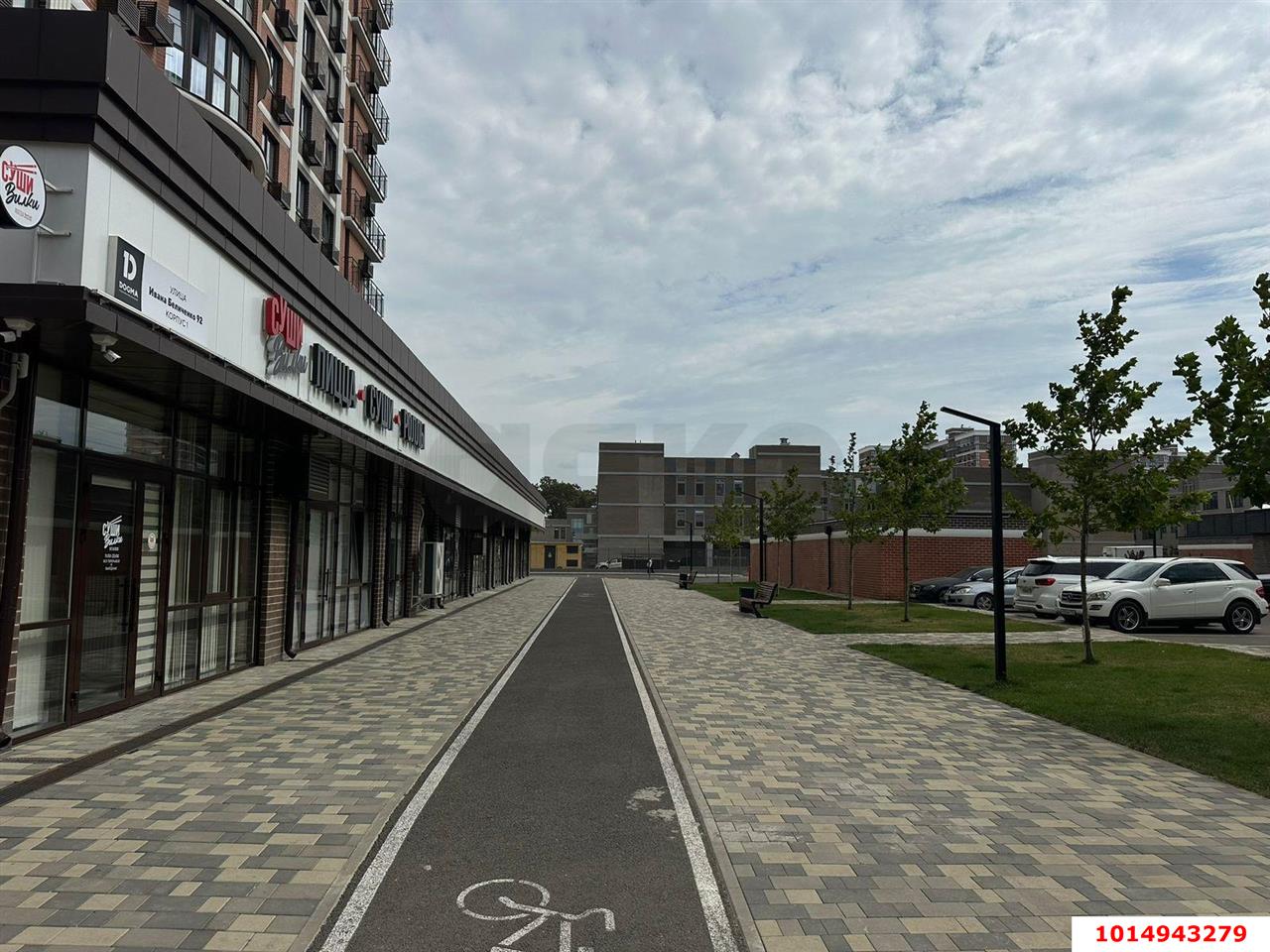 Фото №2: Торговое помещение 697 м² - Краснодар, жилой комплекс Самолёт-6, ул. Ивана Беличенко, 92к1