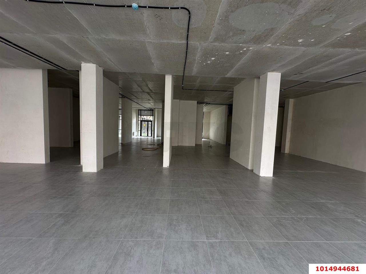 Фото №7: Торговое помещение 700 м² - Краснодар, жилой комплекс Самолёт-6, ул. Ивана Беличенко, 92