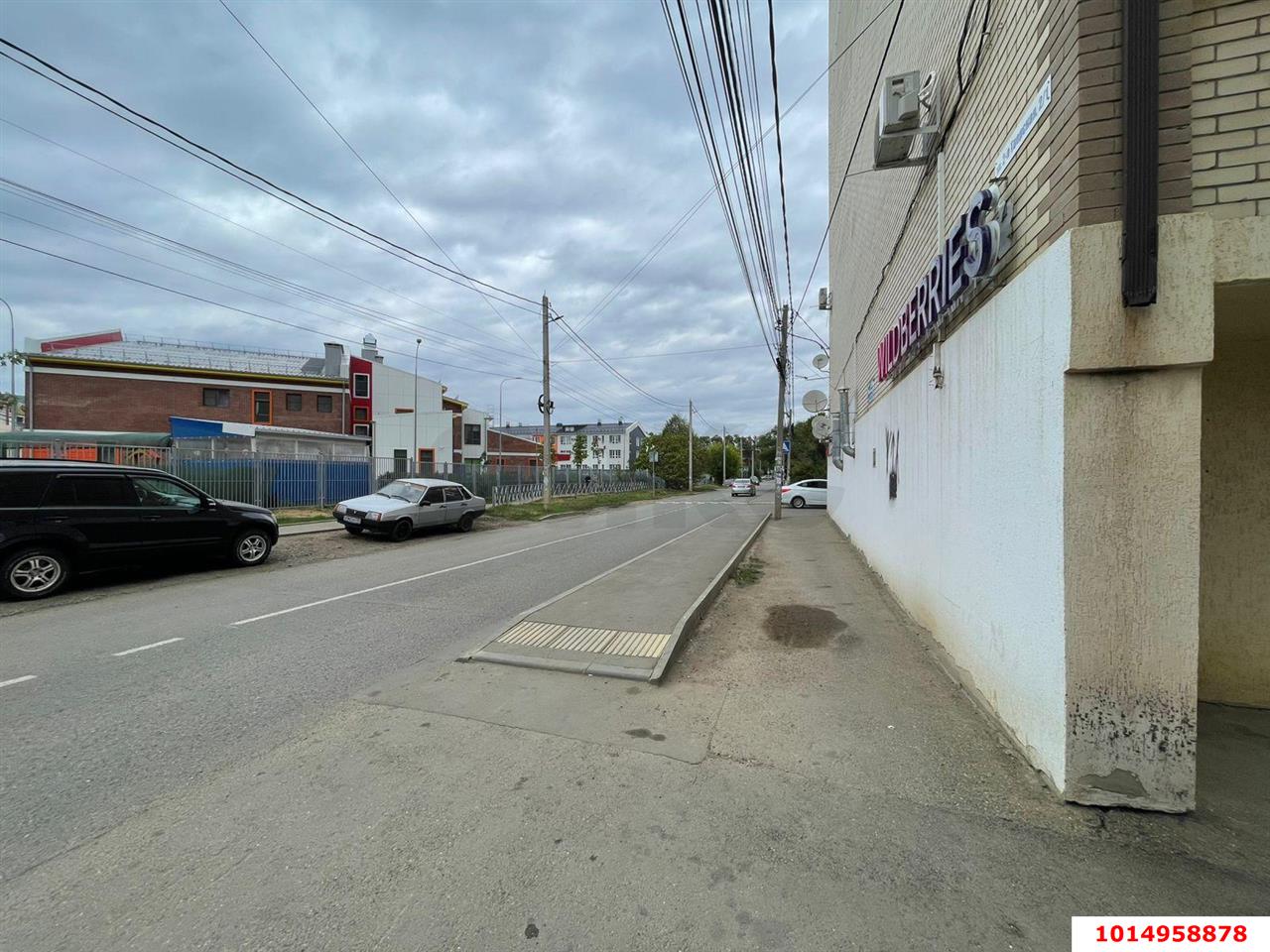 Фото №1: Торговое помещение 94 м² - Российский, Прикубанский внутригородской округ, ул. 2-я Тверская, 2/1