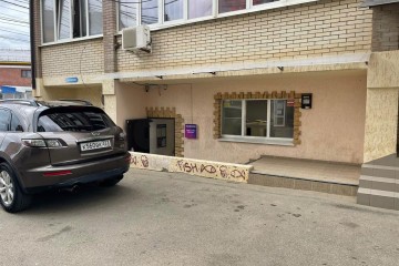 Фото №5: Торговое помещение 94 м² - Российский, мкр. Прикубанский внутригородской округ, ул. 2-я Тверская, 2/1