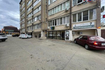 Фото №2: Торговое помещение 94 м² - Российский, мкр. Прикубанский внутригородской округ, ул. 2-я Тверская, 2/1