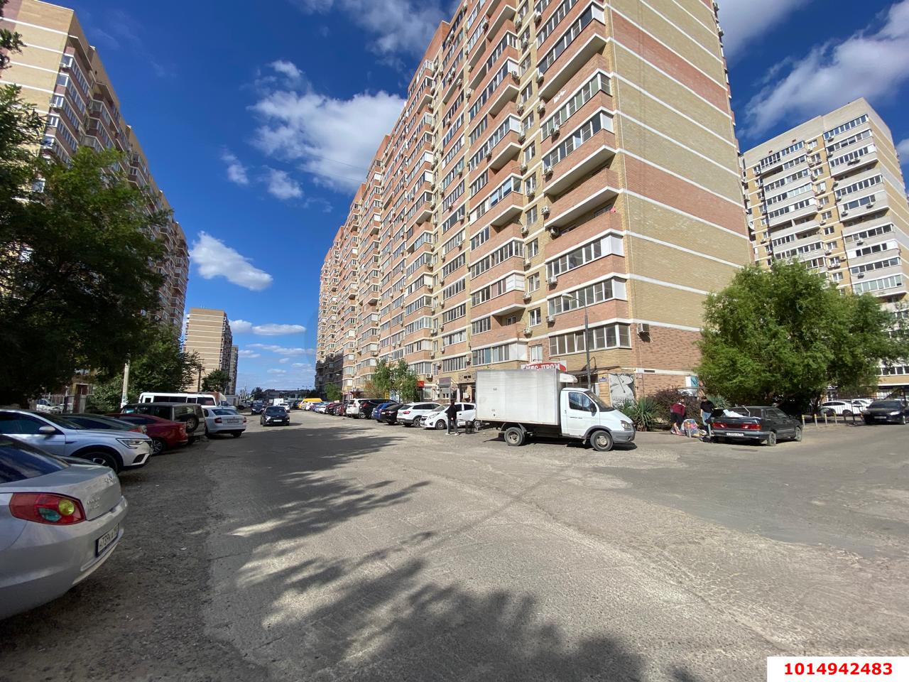 Фото №3: Торговое помещение 49 м² - Краснодар, ЖК Времена Года, ул. Евгении Жигуленко, 4