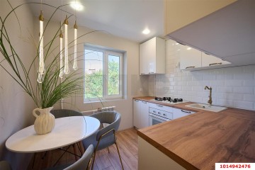 Фото №1: 2-комнатная квартира 45 м² - Краснодар, мкр. Черёмушки, ул. Бургасская, 63