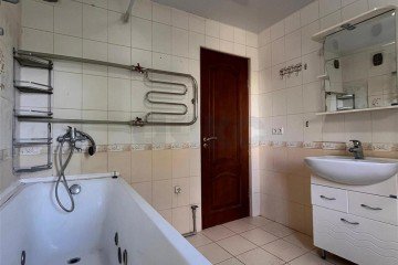 Фото №4: 4-комнатная квартира 101 м² - Краснодар, мкр. Хлопчато-бумажный Комбинат, ул. Алтайская, 12