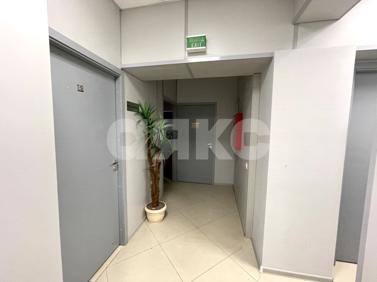Фото №3: Коммерция 487 м² - Москва, Перово, 