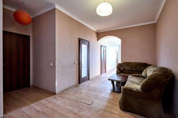 Фото №1: 3-комнатная квартира 86 м² - Краснодар, мкр. Северный, ул. Большевистская, 127