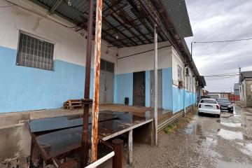 Фото №2: Коммерция 1500 м² - Каневская, п. Нефтяники, ул. Терешковой, 7