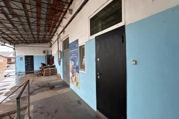 Фото №4: Коммерция 1500 м² - Каневская, п. Нефтяники, ул. Терешковой, 7