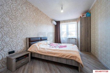 Фото №3: 2-комнатная квартира 70 м² - Краснодар, мкр. Музыкальный, ул. имени Сергея Есенина, 129/7