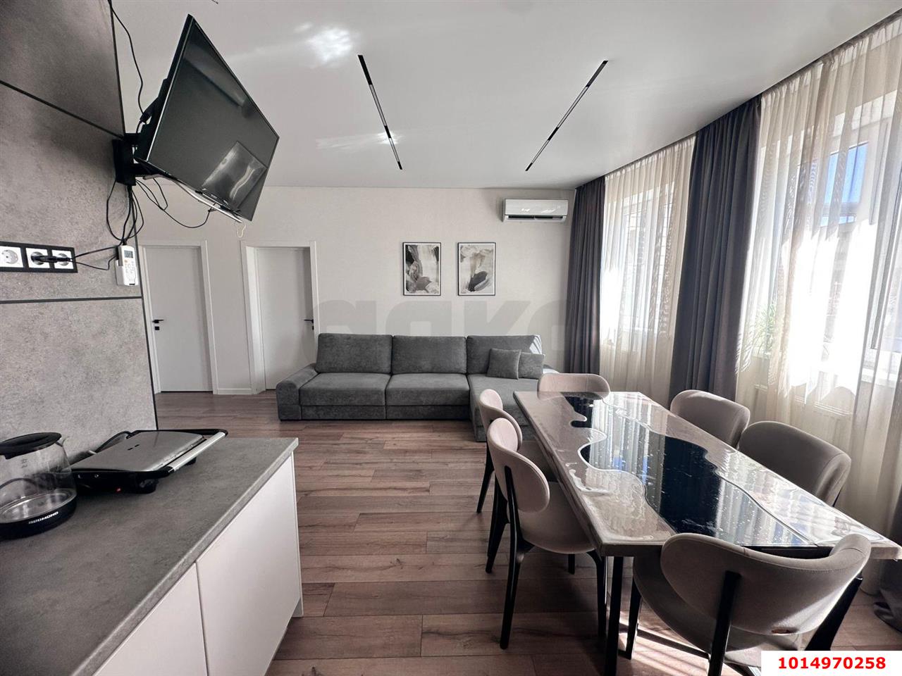 Фото №5: 3-комнатная квартира <span class="whitespace-nowrap">85 м²</span>, <span class="whitespace-nowrap">1/20 эт.</span> - Краснодар, Прикубанский внутригородской округ, ЖК Тополиная Топольковая, мкр. имени Петра Метальникова, ул. Тополиная, 40/1