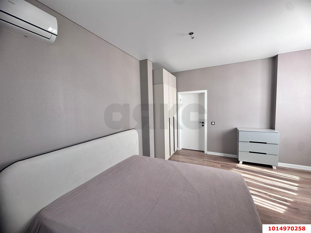 Фото №9: 3-комнатная квартира <span class="whitespace-nowrap">85 м²</span>, <span class="whitespace-nowrap">1/20 эт.</span> - Краснодар, Прикубанский внутригородской округ, ЖК Тополиная Топольковая, мкр. имени Петра Метальникова, ул. Тополиная, 40/1