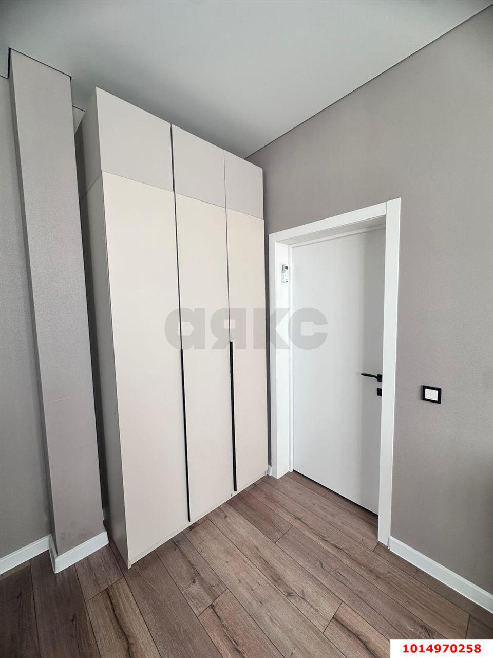Фото №8: 3-комнатная квартира <span class="whitespace-nowrap">85 м²</span>, <span class="whitespace-nowrap">1/20 эт.</span> - Краснодар, Прикубанский внутригородской округ, ЖК Тополиная Топольковая, мкр. имени Петра Метальникова, ул. Тополиная, 40/1
