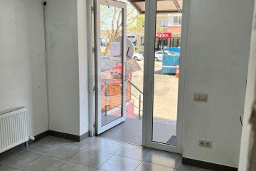 Фото №4: Торговое помещение 70 м² - Краснодар, мкр. имени Петра Метальникова, ул. Петра Метальникова, 11