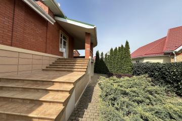 Фото №3: Дом 349 м² - Краснодар, мкр. Музыкальный, ул. им. Кармалина Н.Н., 1/2