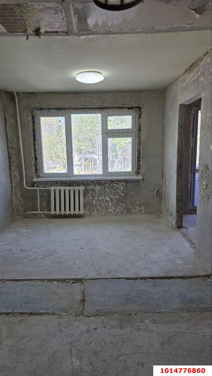 Фото №7: 3-комнатная квартира <span class="whitespace-nowrap">50 м²</span>, <span class="whitespace-nowrap">2/5 эт.</span> - Краснодар, Прикубанский внутригородской округ, мкр. Славянский, ул. Красных Партизан, 159