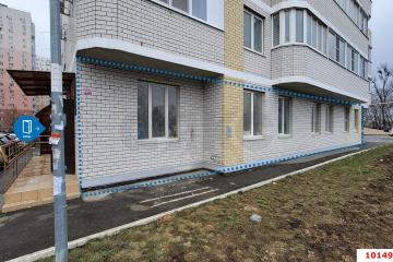 Фото №1: Коммерция 94 м² - Краснодар, мкр. имени Маршала Жукова, ул. Александра Покрышкина, 2/3