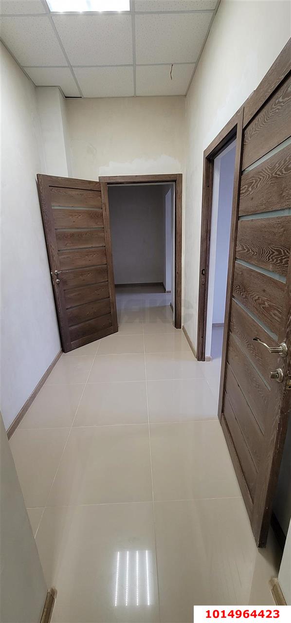 Фото №4: Коммерция 94 м² - Краснодар, Прикубанский внутригородской округ, мкр. имени Маршала Жукова, ул. Александра Покрышкина, 2/3