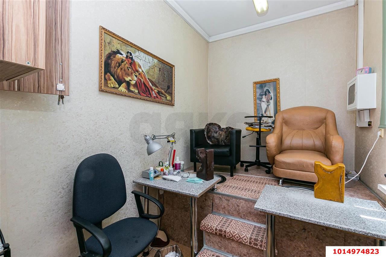 Фото №7: Торговое помещение 100 м² - Краснодар, Центральный, ул. Коммунаров, 51